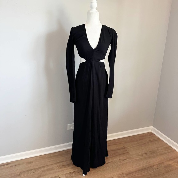 Reformation Dresses & Skirts - Reformation Open Back Long Sleeve Maxi Dress XS